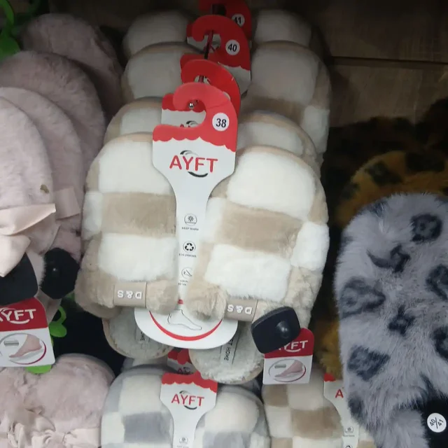 Одежда и обувь б/у разных размеров - частное объявление в Кировское