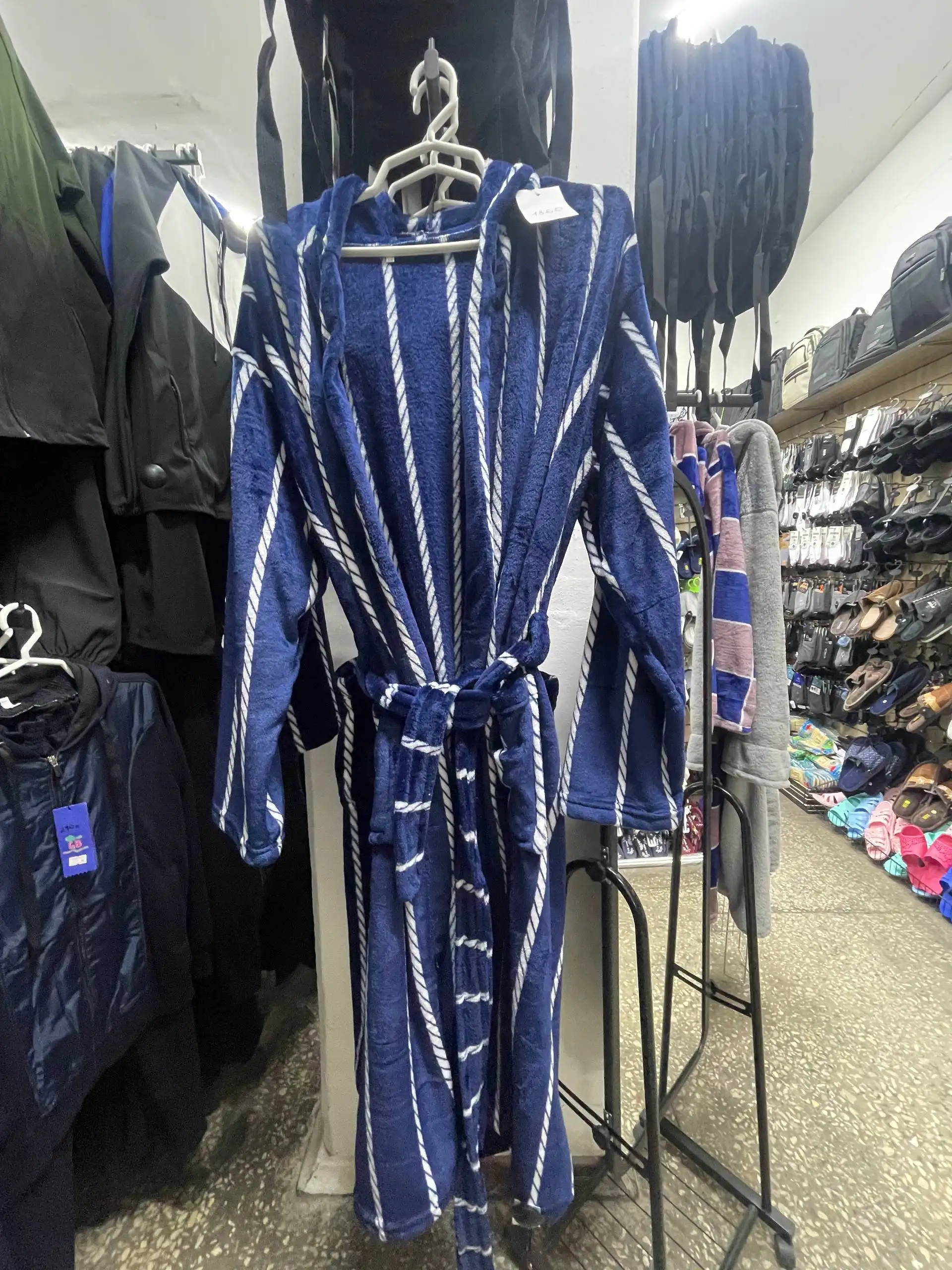 Халаты мужские в Кировском - Одежда в Кировское