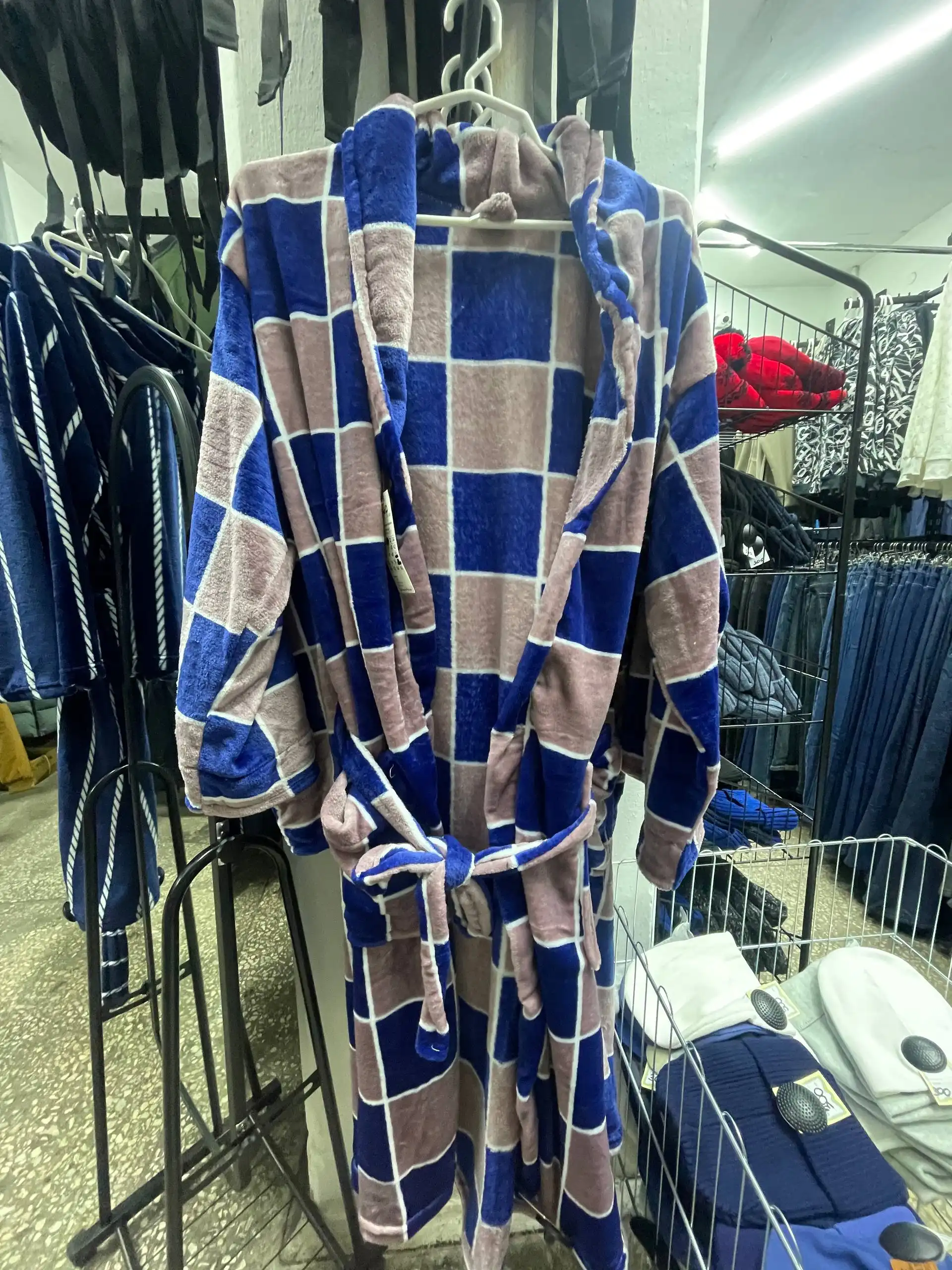 Халаты мужские в Кировском - Одежда в Кировское