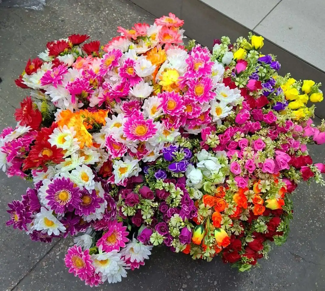 Букетик - Одежда в Кировское