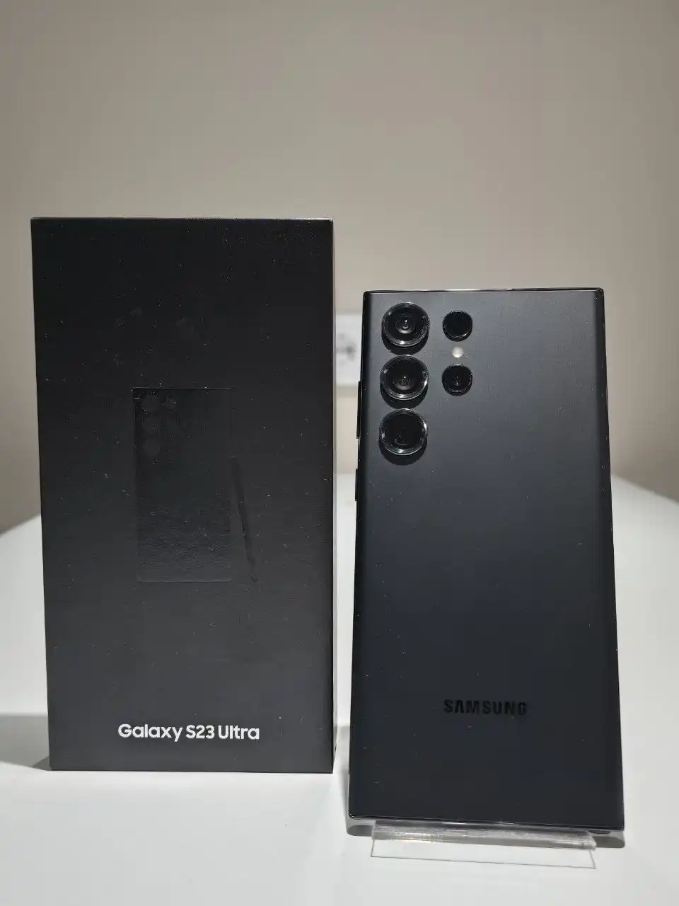 Продажа Samsung Galaxy S23 Ultra 12/256 Гб