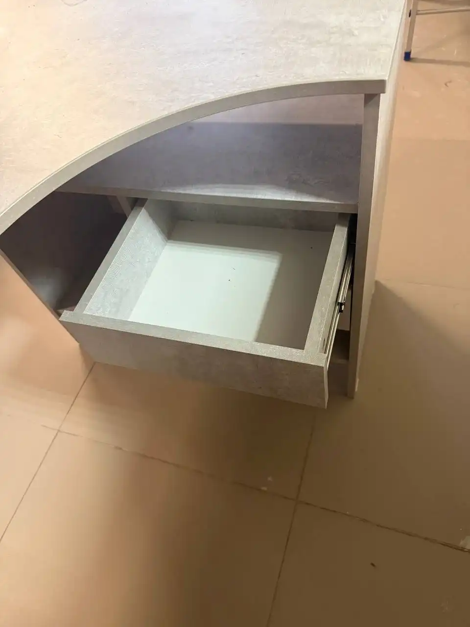 Новый стол в Химках