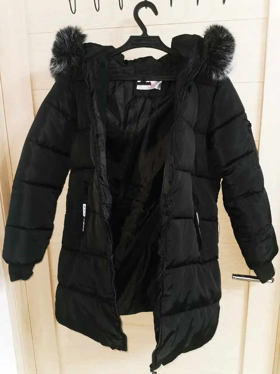 Пуховик детский черный новый с биркой