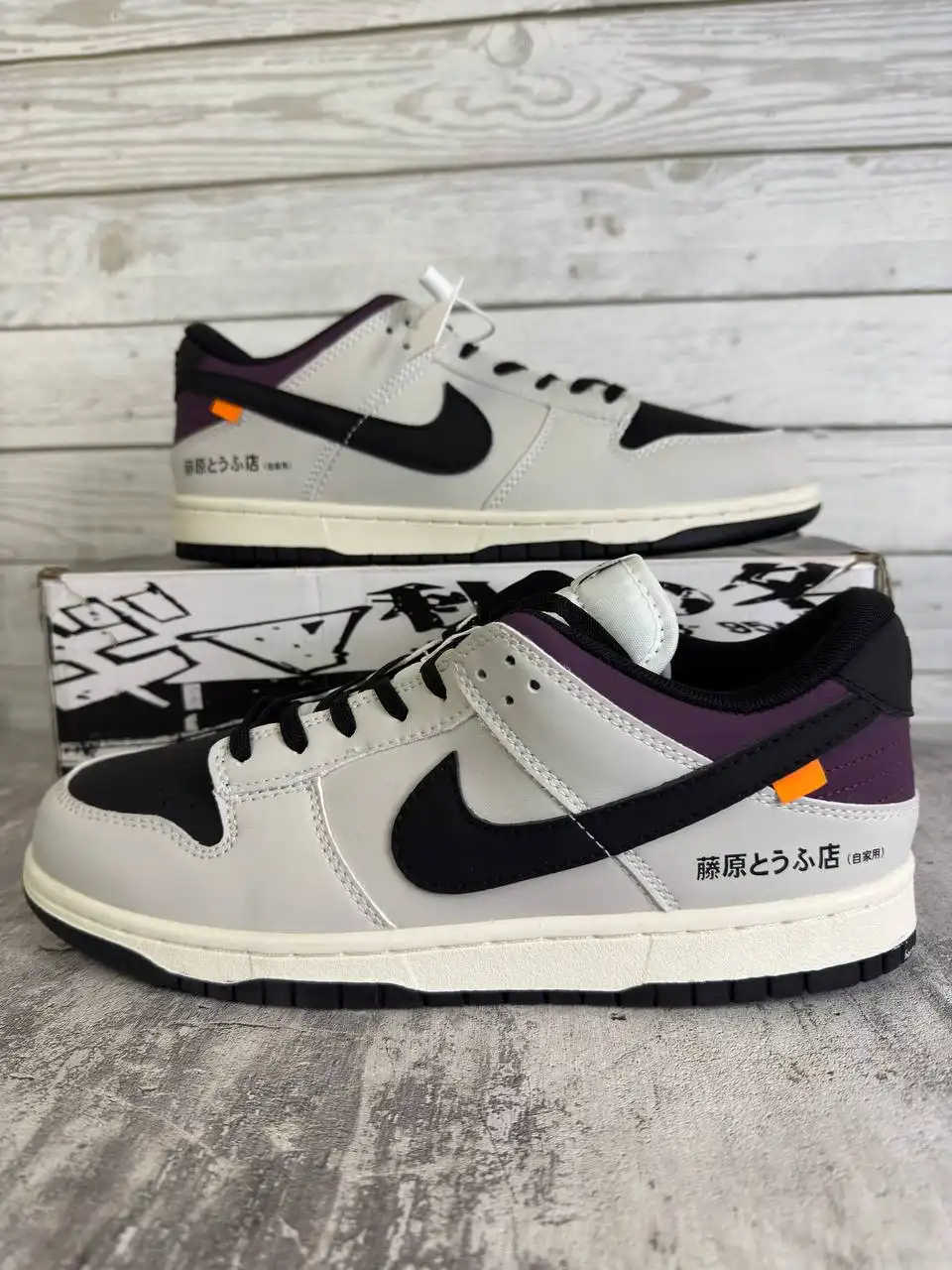 Кроссовки мужские и женские разные модели