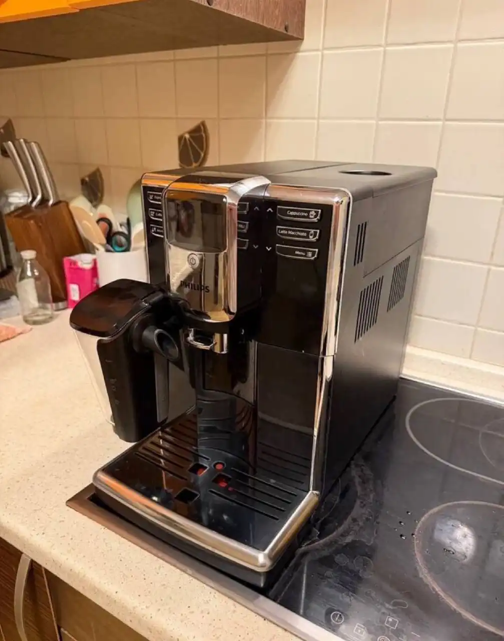 Продам кофемашину Philips LatteGo Series 5000 EP5030