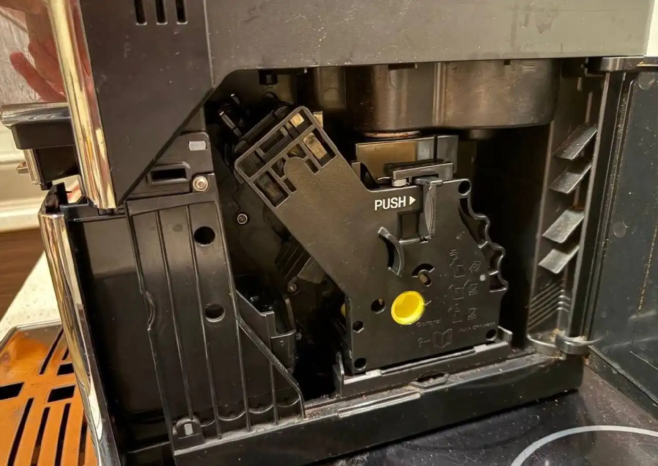 Продам кофемашину Philips LatteGo Series 5000 EP5030