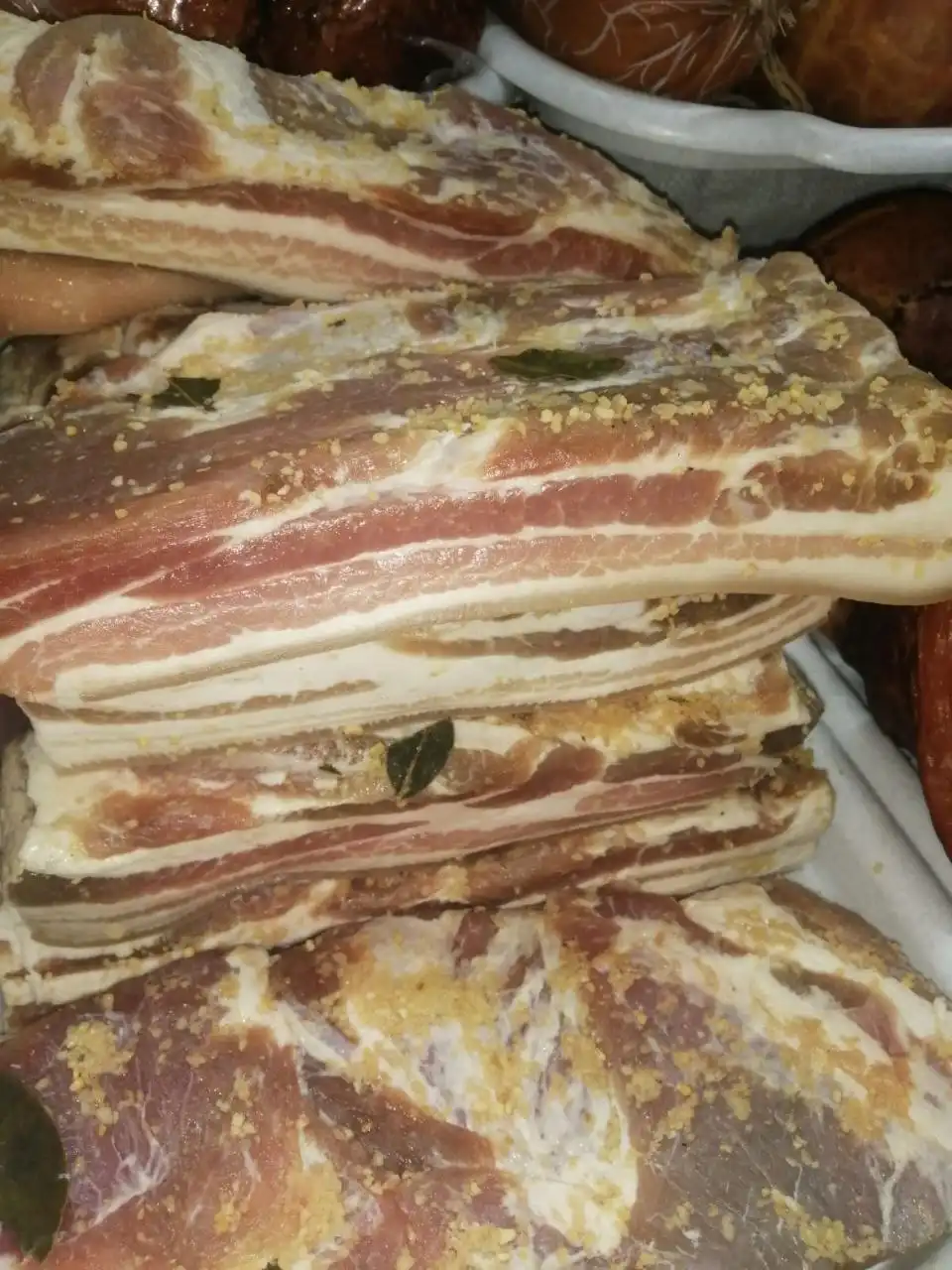 Продам сало солёное и грудинку с чесночком