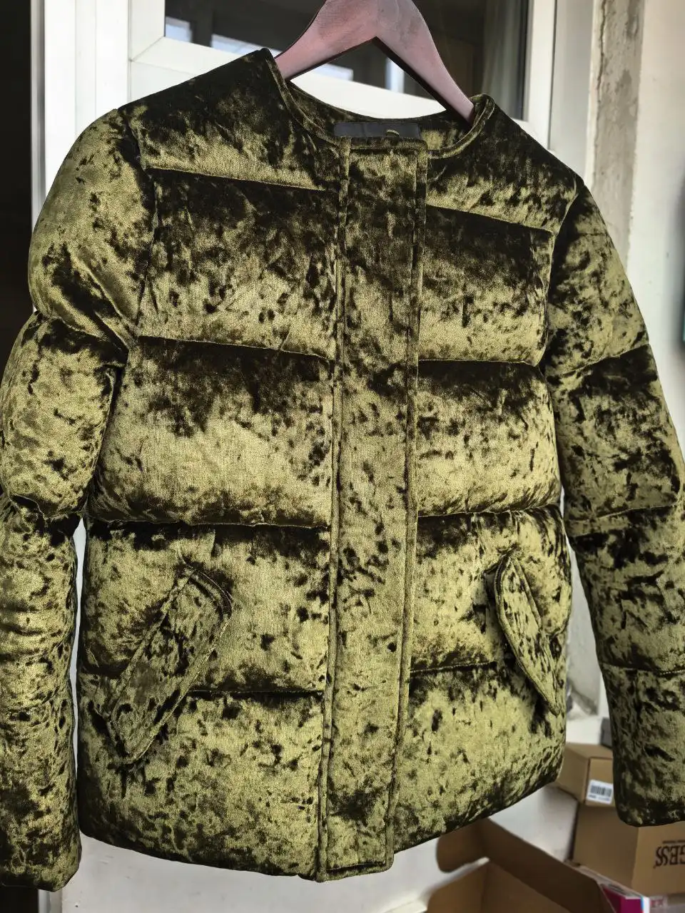 Бархатная изумрудная куртка размер S
