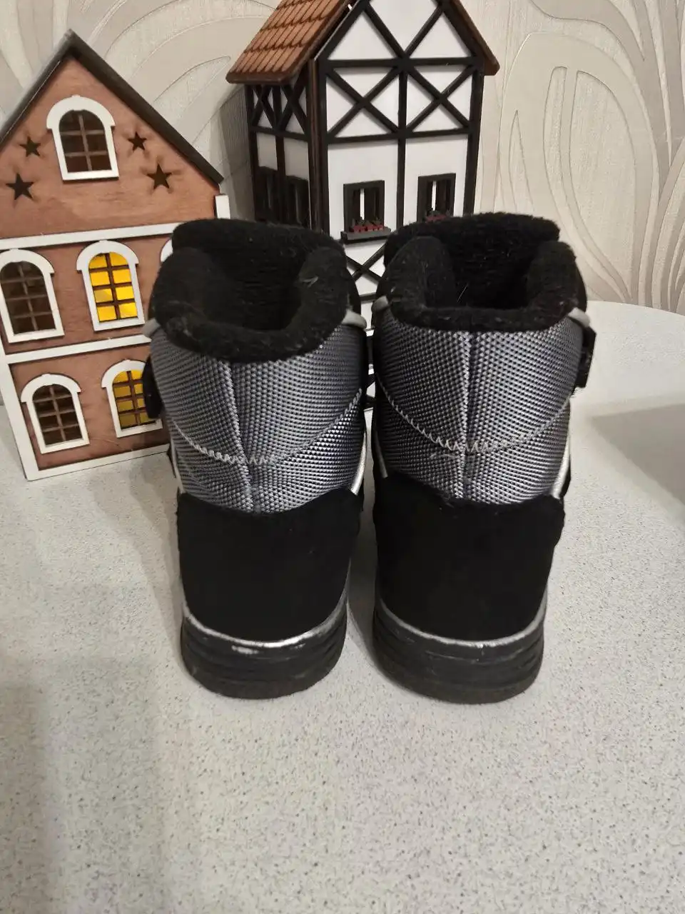 Зимние ботиночки фирмы Сказка размер 24