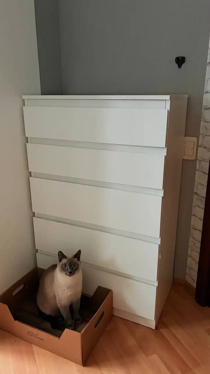 Продам комод с 5 выкатными ящиками