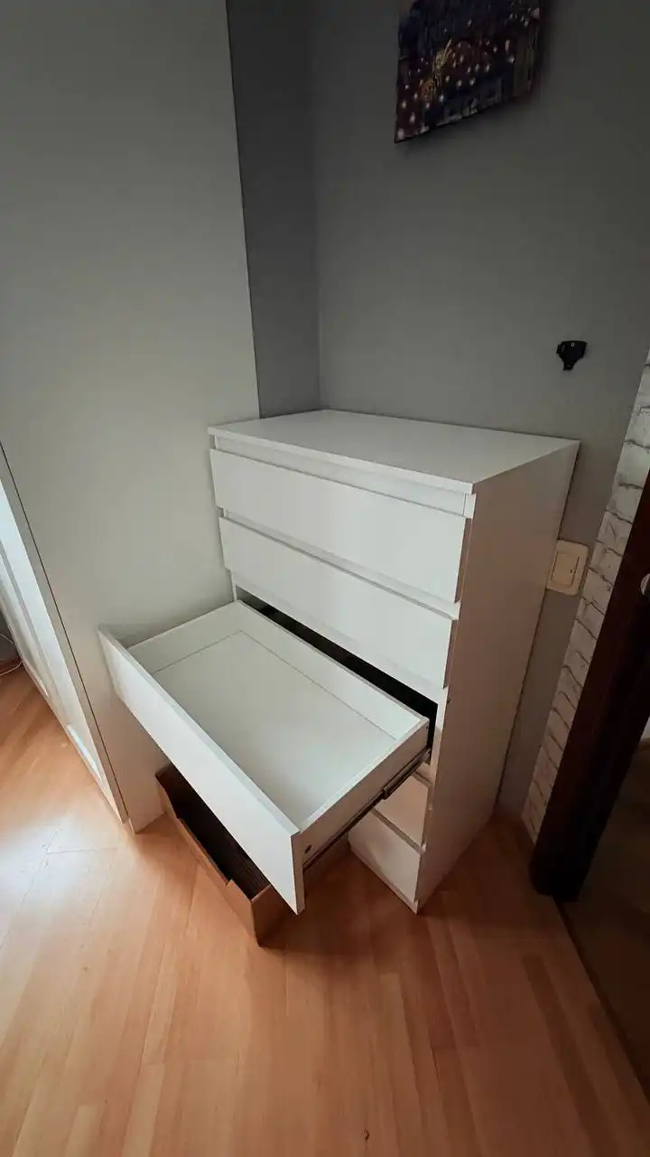 Продам комод с 5 выкатными ящиками