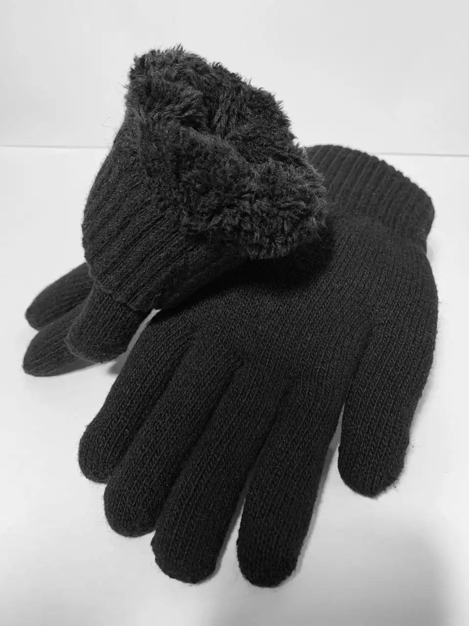 Перчатки зимние мужские новые