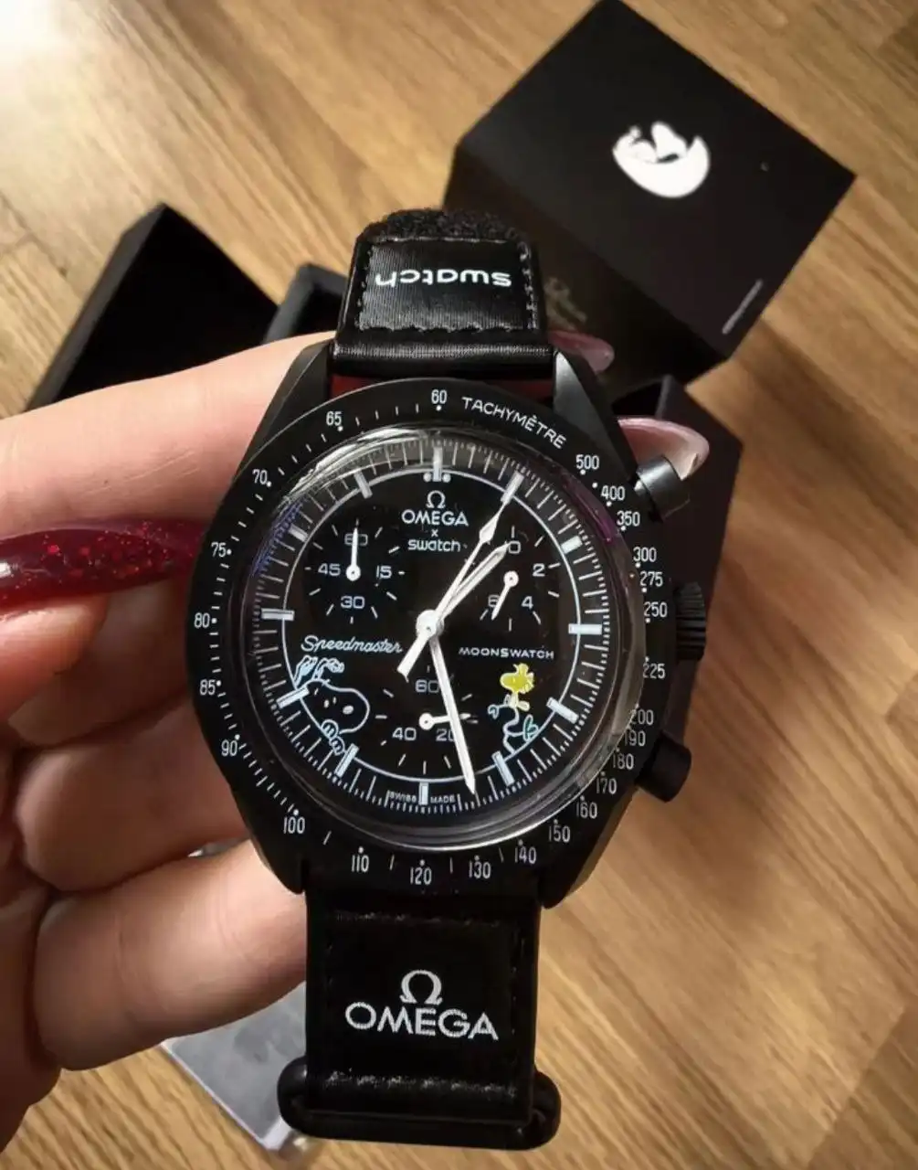 Часы Omega Swatch Snoopy