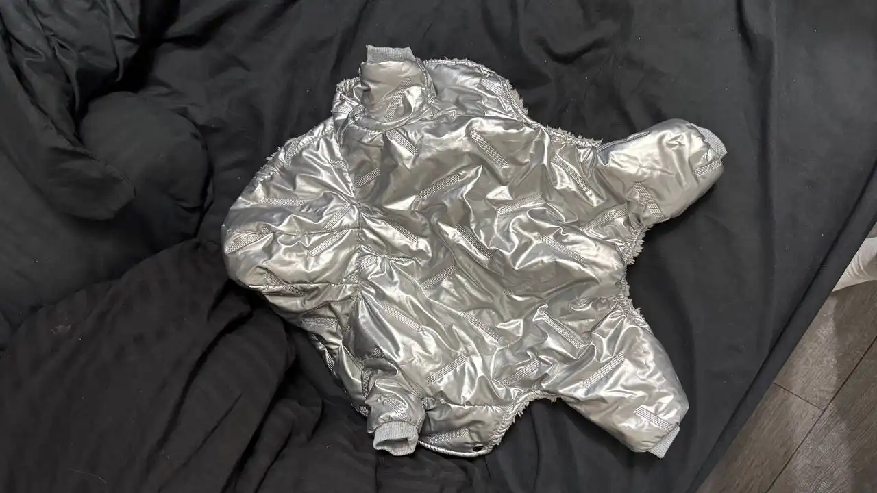 Комбинезон для собак, по спине до 32 см, новые