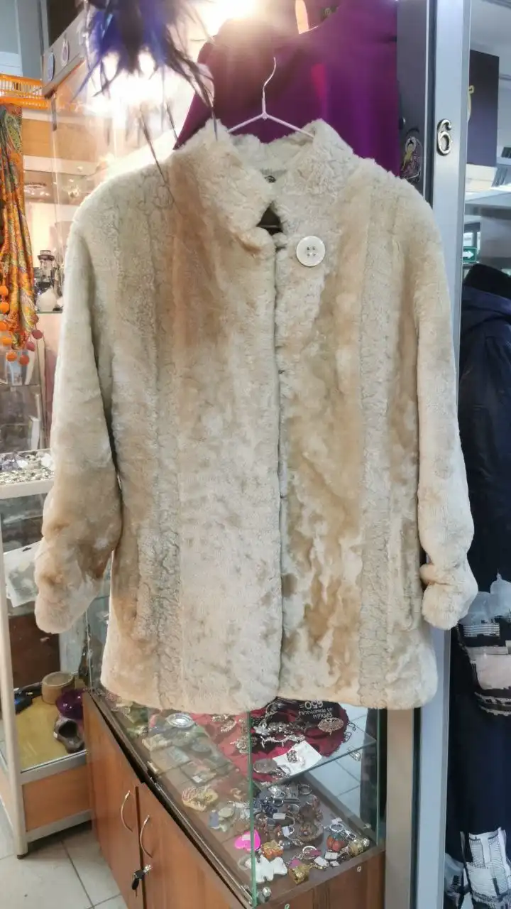 Женская одежда 46-48 размер