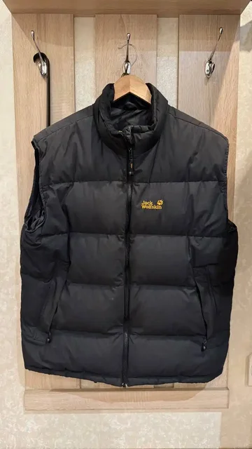 Теплая жилетка Jack Wolfskin и парка Hugo Boss - Одежда в Химки