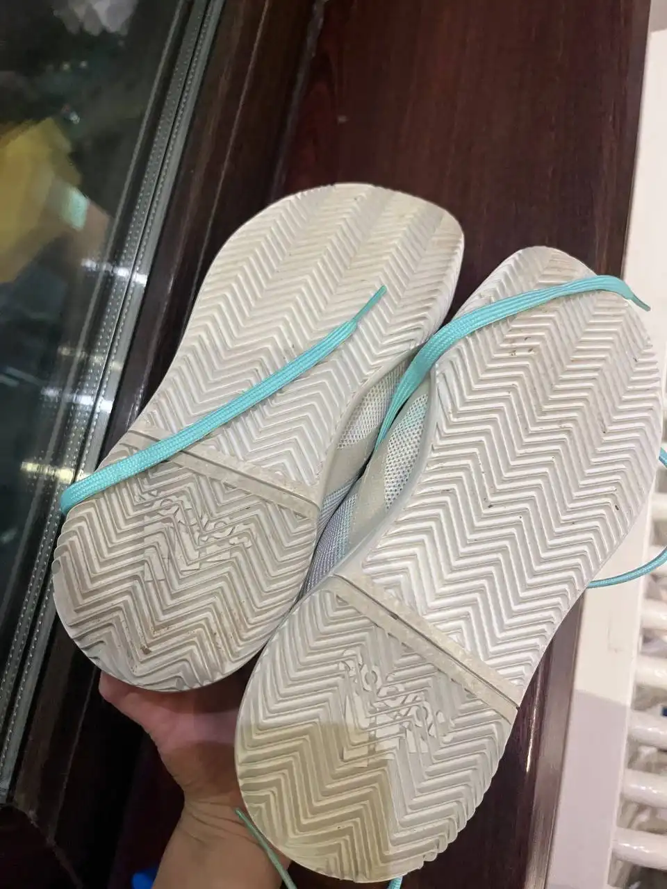 Оригинальная обувь 39 размера на узкую ногу