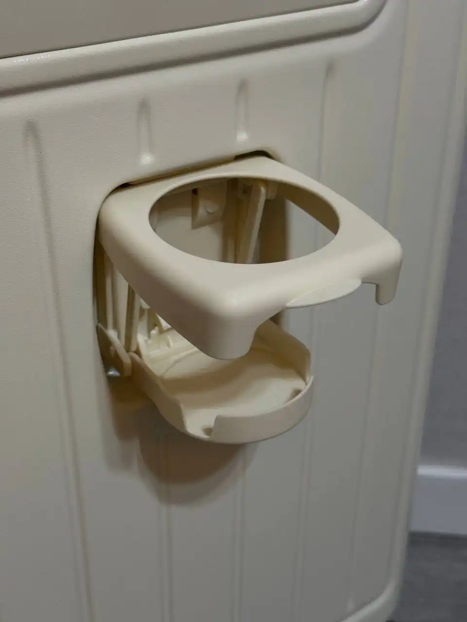 Новый чемодан размер S с отсеком для ноутбука