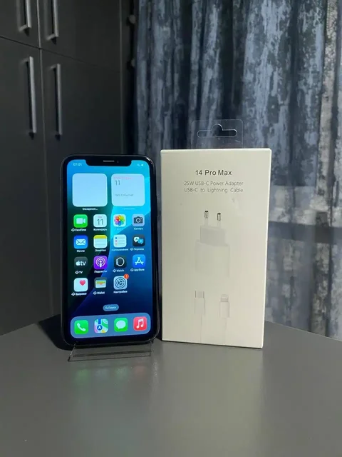 iPhone XR 64GB хорошее состояние - Электроника в Химки