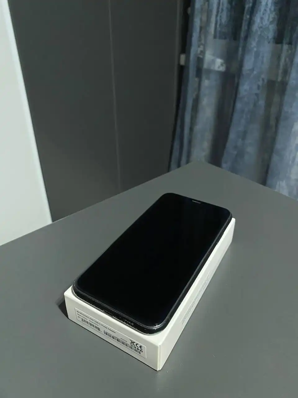 iPhone XR 64GB хорошее состояние