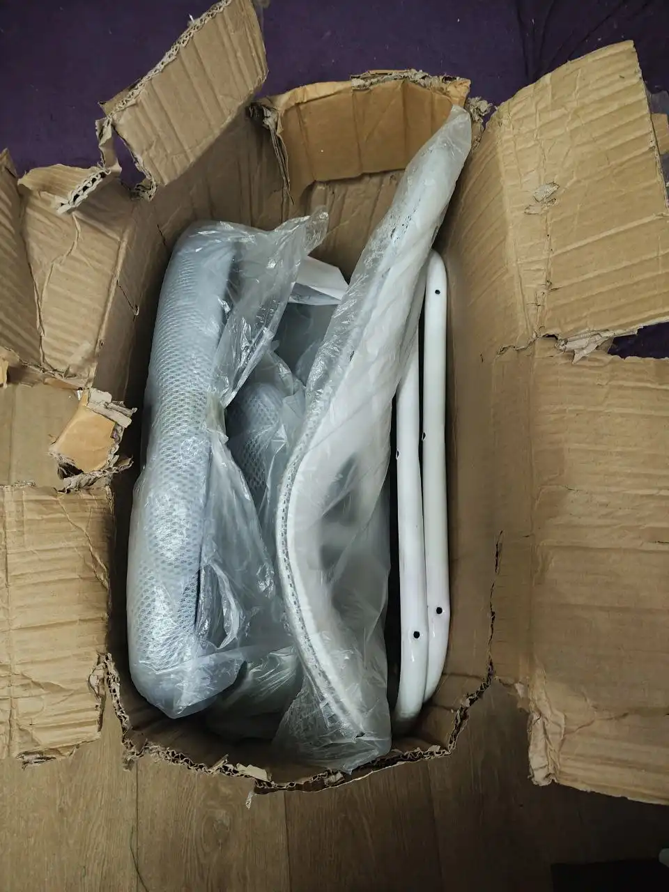 Продажа компьютерных кресел, монитора Lecoo и ноутбука Ninkear a15 air - Электроника в Химки