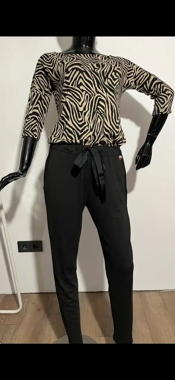 Теплый мягкий комбинезон размер 46 - Верхняя одежда (Одежда) в Химки