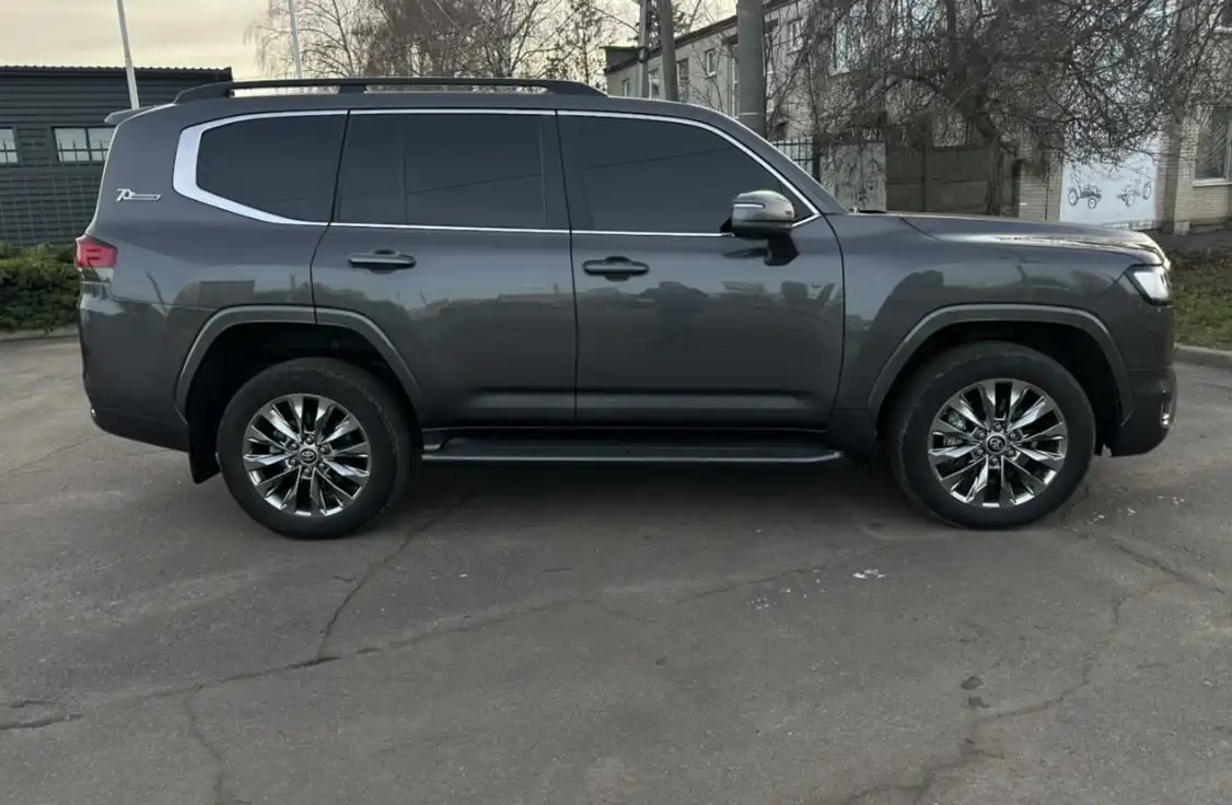 Toyota Land Cruiser 300 в Химках - Внедорожники (Авто) в Химки
