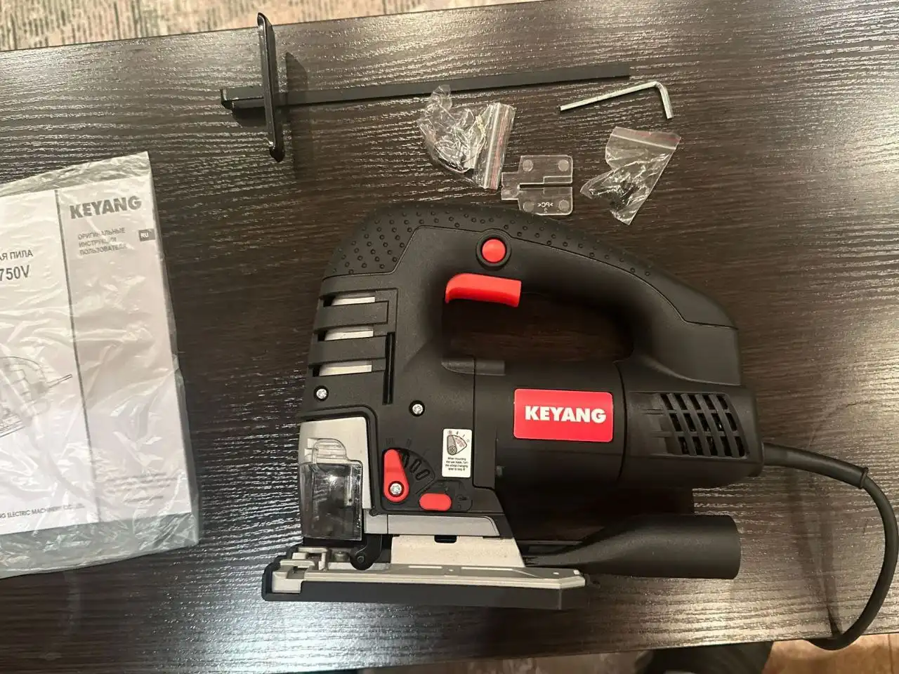 Продажа нового электролобзика - Инструменты (Барахолка) в Химки