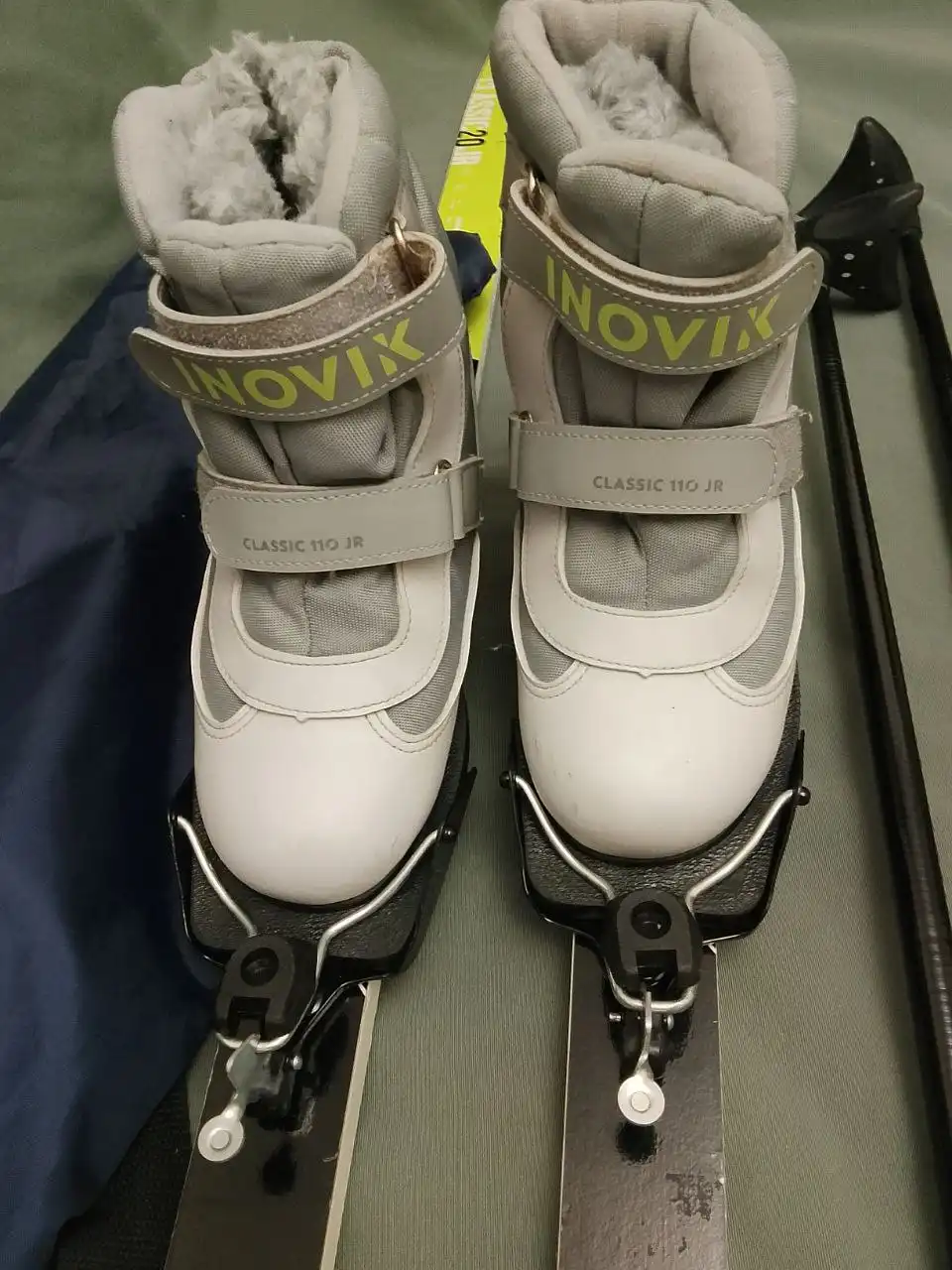 Комплект детских лыж Quechua с палками, ботинками и чехлом - Лыжи (Хобби и отдых) в Химки