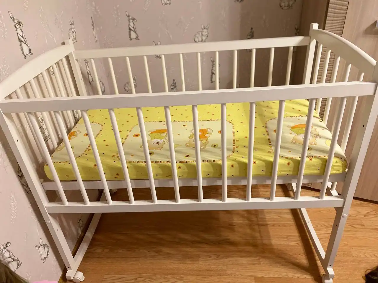 Продам детскую кроватку 120/60 с аксессуарами - Детская мебель (Товары для детей) в Химки