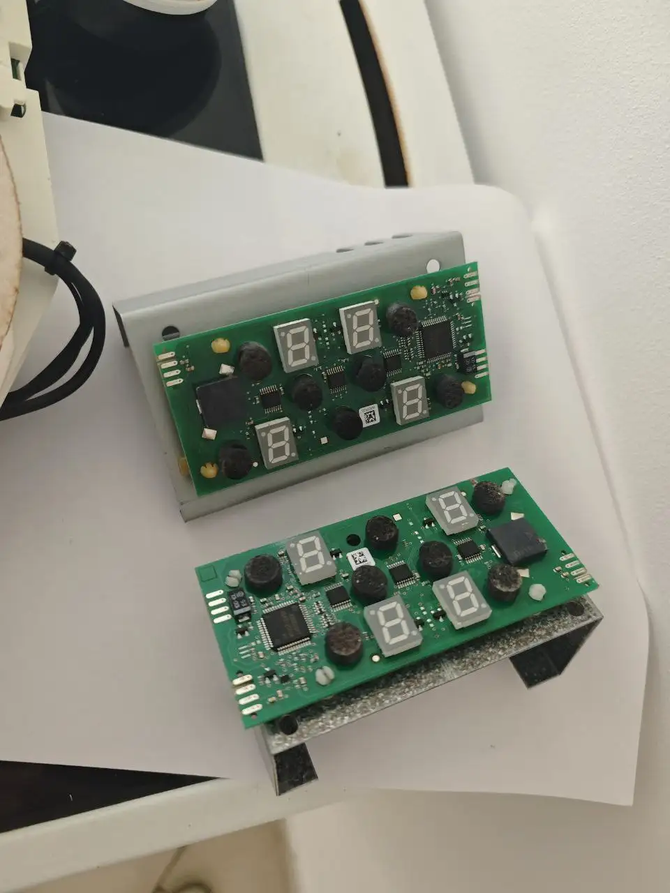 Индукционная плита с неработающей варочной панелью - Барахолка в Химки