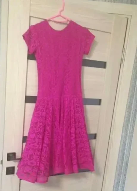 Рейтинговое платье на 12 лет, рост 152 - частное объявление в Химки