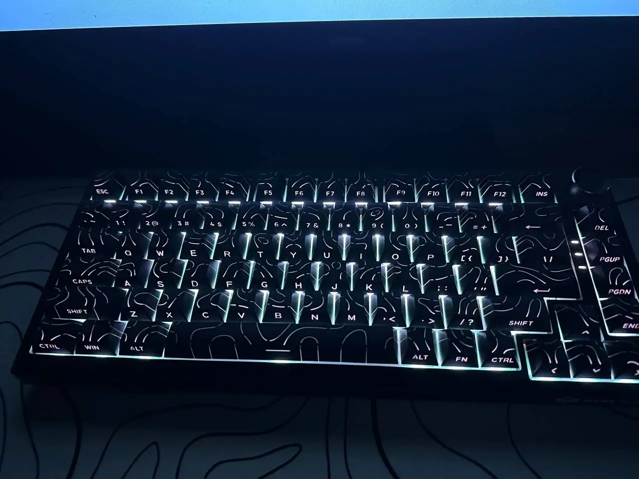 Продажа новых механических клавиатур - Компьютерные аксессуары (Электроника) в Химки