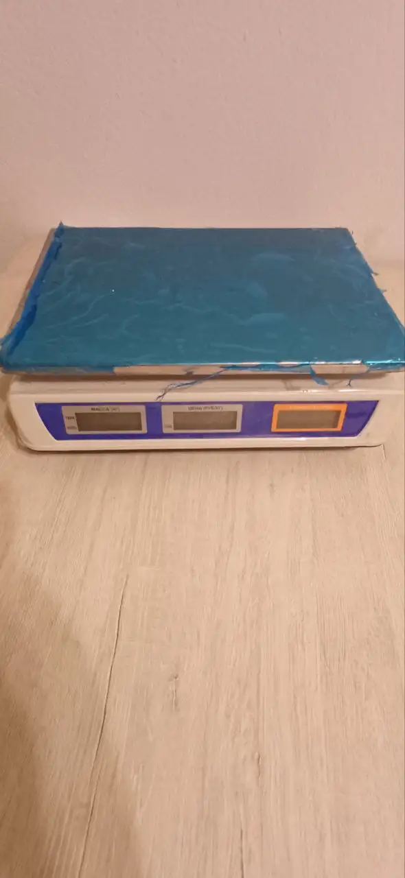 Продам весы торговые в идеальном состоянии - Торговое оборудование (Готовый бизнес и оборудование) в Химки