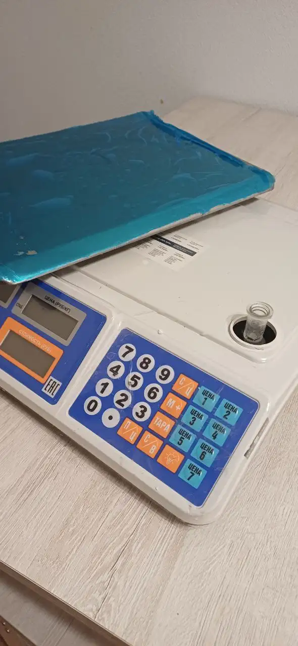 Продам весы торговые в идеальном состоянии - Торговое оборудование (Готовый бизнес и оборудование) в Химки