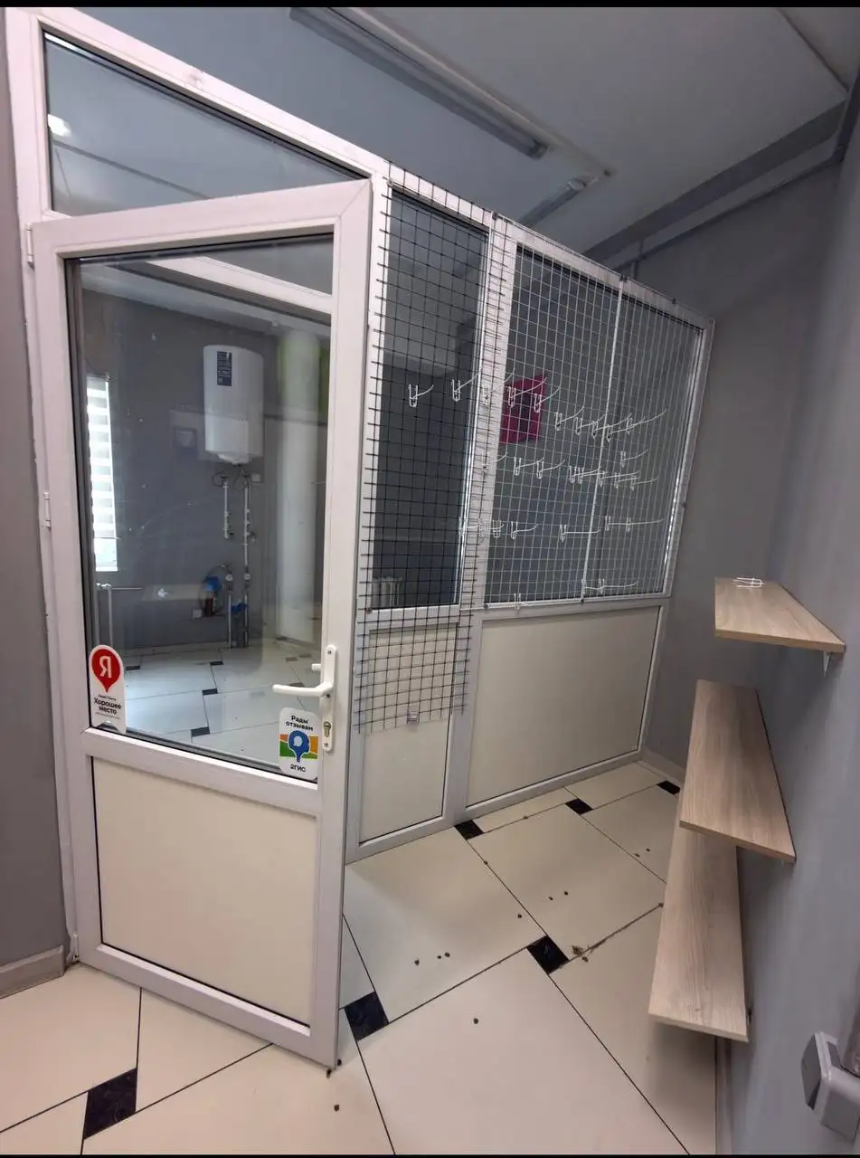 Пластиковые перегородки со стеклом б/у - Барахолка в Химки