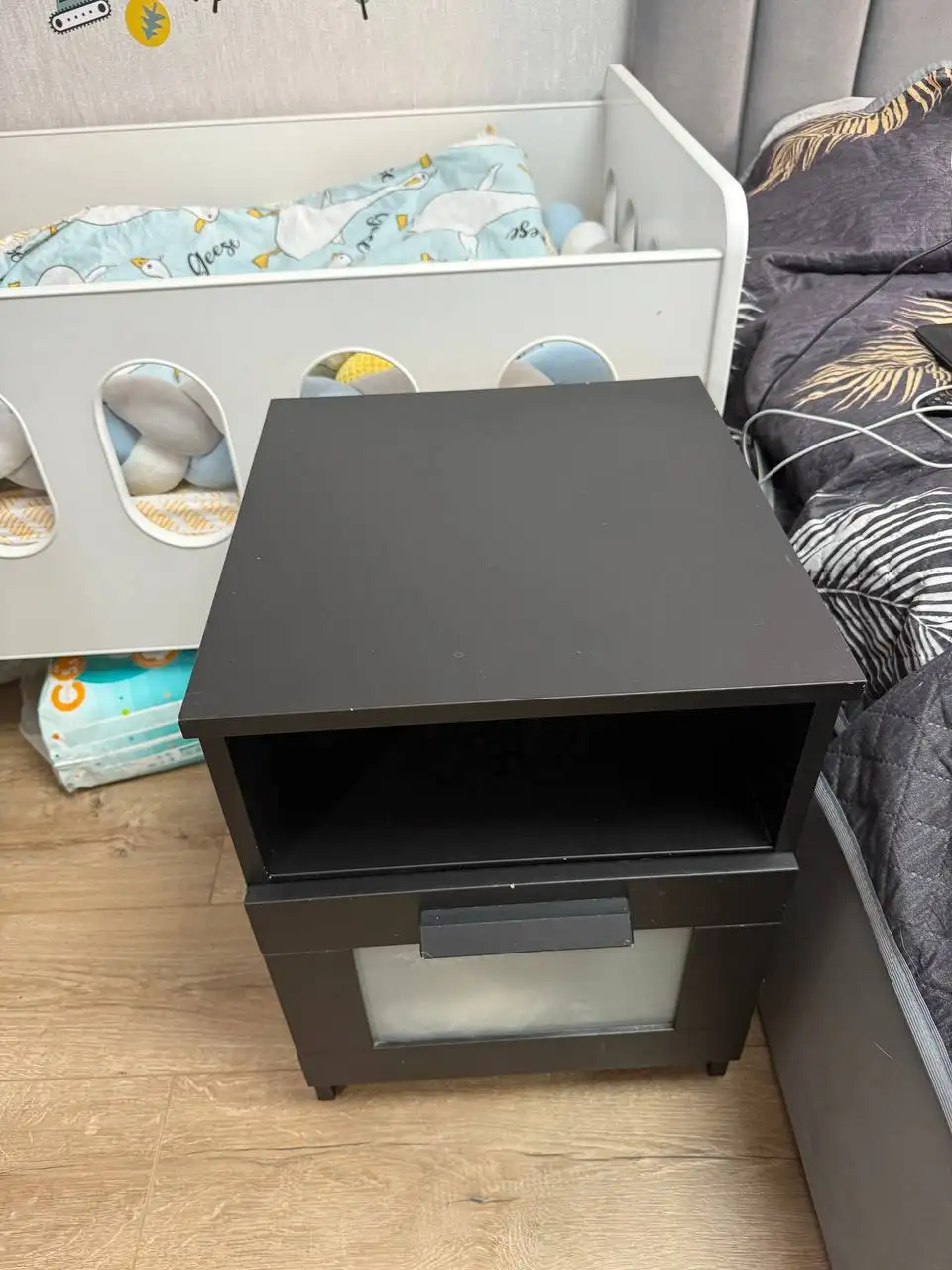 Прикроватная тумба - Мебель (Для дома и дачи) в Химки