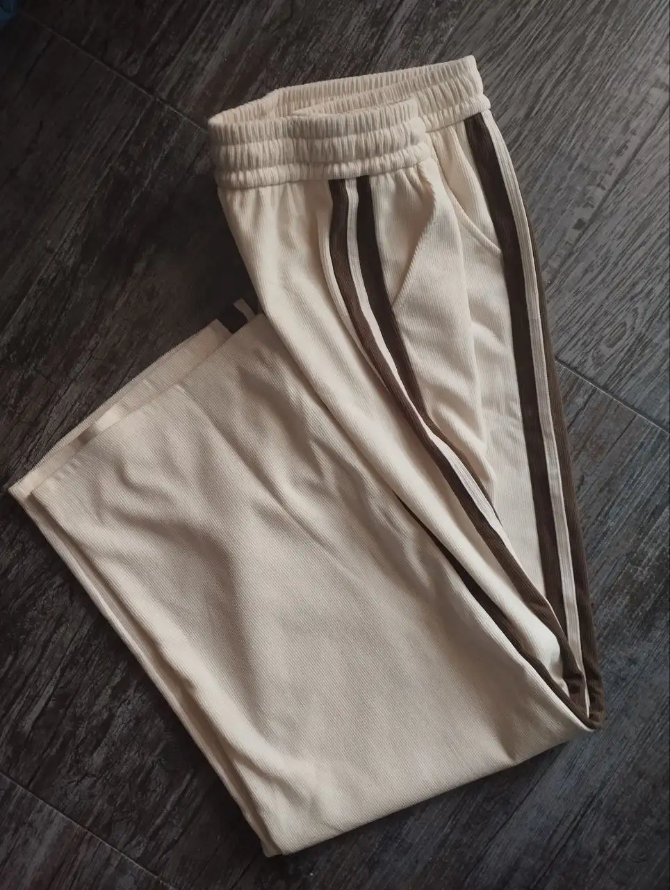 Новые вельветовые спортивные штаны 50 размер - Штаны/Брюки (Одежда) в Долгопрудный