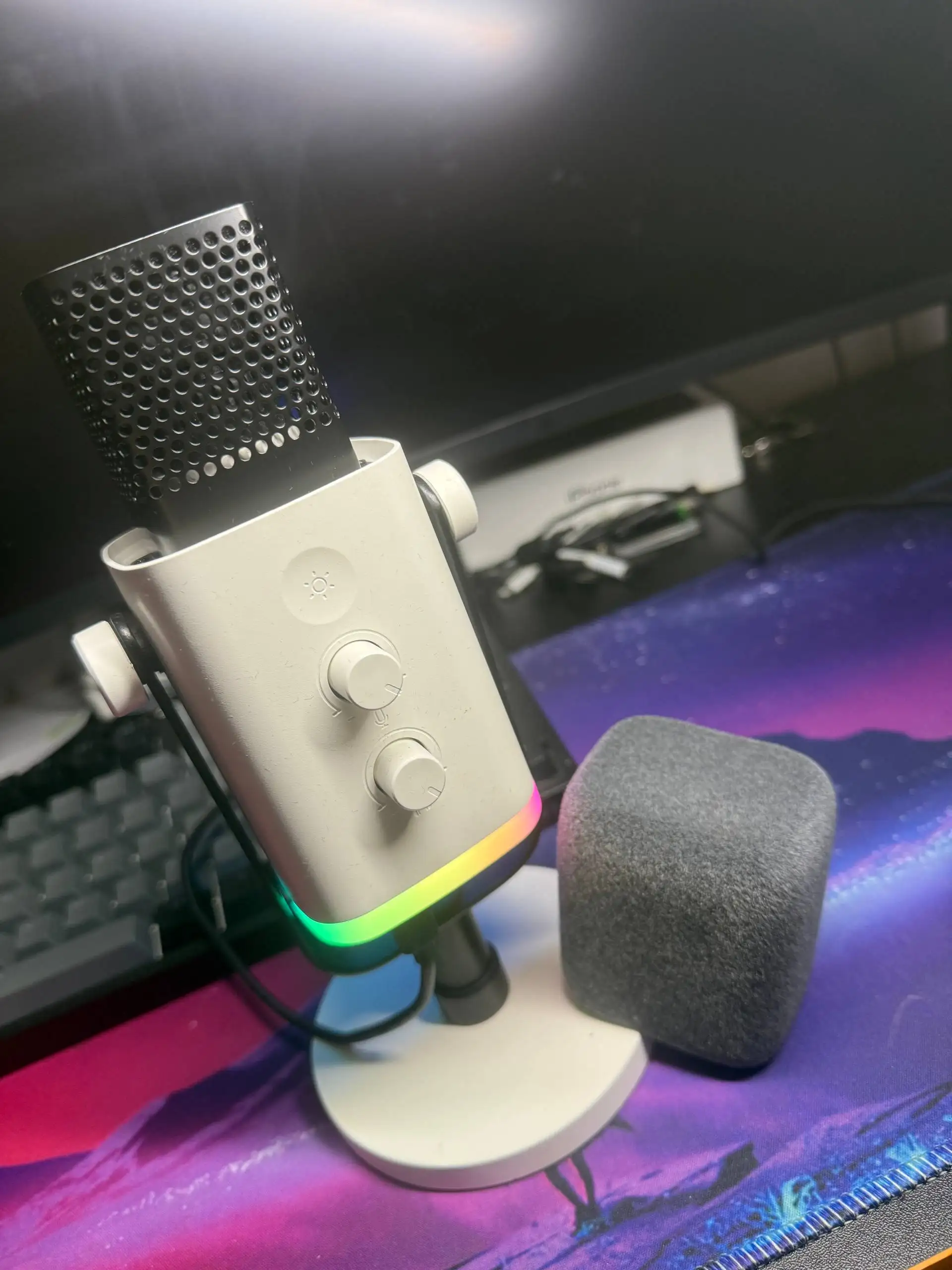 Микрофон Fifine AmpliGame AM8 б/у - Аудиотехника (Электроника) в Химки