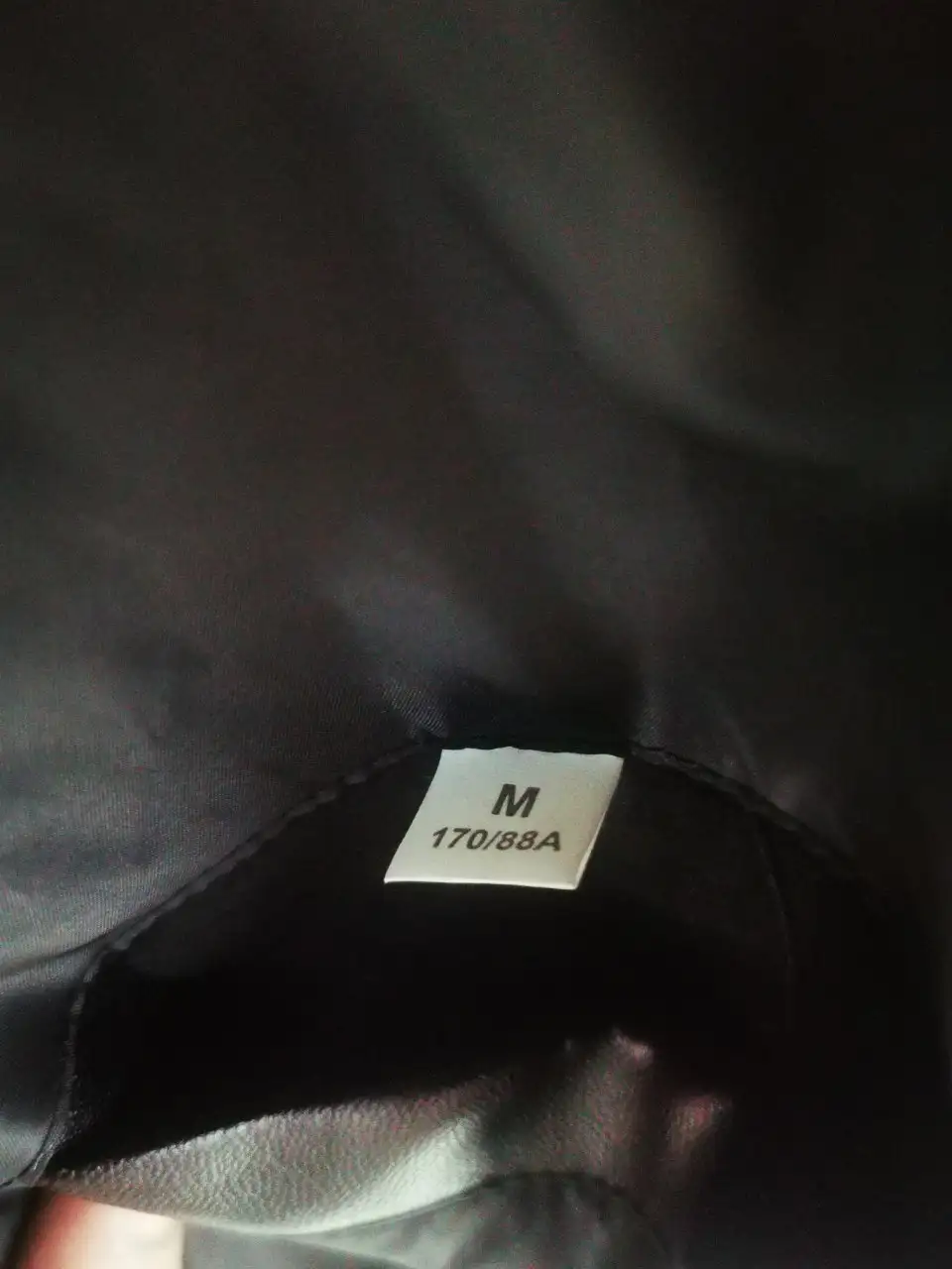 Кожаная куртка размер М - Верхняя одежда (Одежда) в Химки