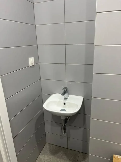 Умывальник с краном и комплектующими от застройщика - Техника для дома в Химки