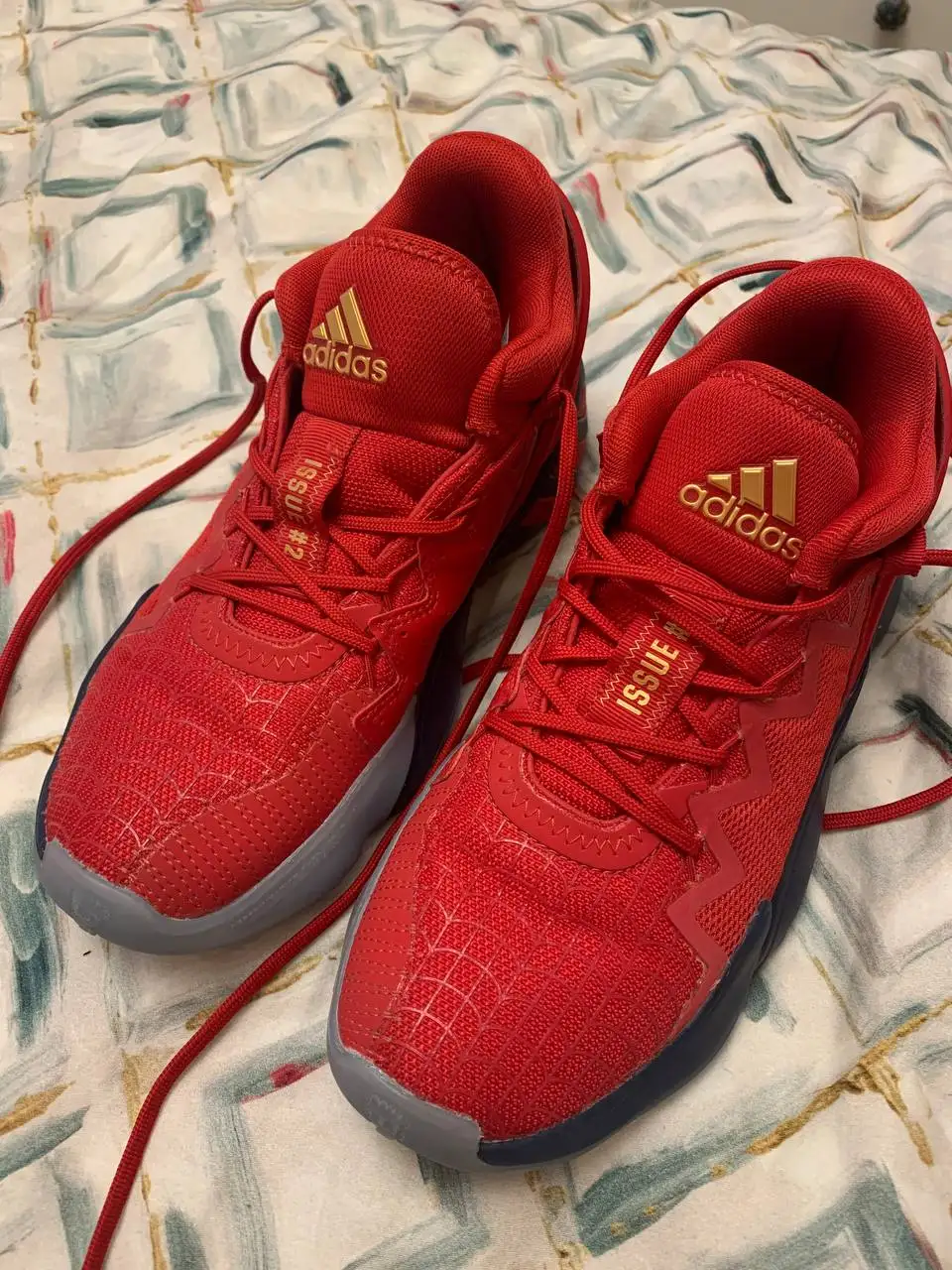 Кроссовки Адидас коллекция Донована Митчелла - Обувь (Одежда) в Химки