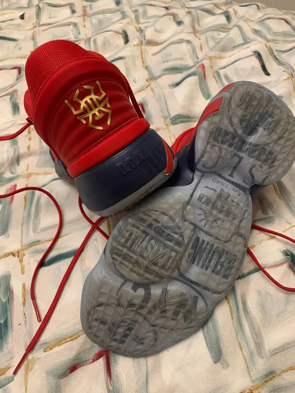 Кроссовки Адидас коллекция Донована Митчелла - Обувь (Одежда) в Химки