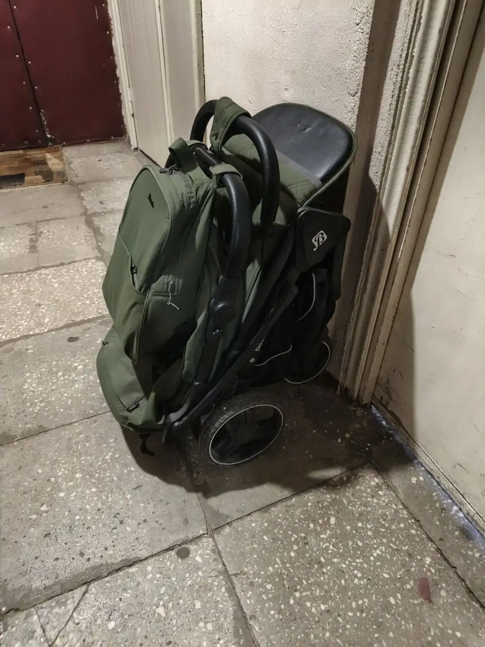 Детская прогулочная коляска в отличном состоянии - Коляски (Товары для детей) в Химки