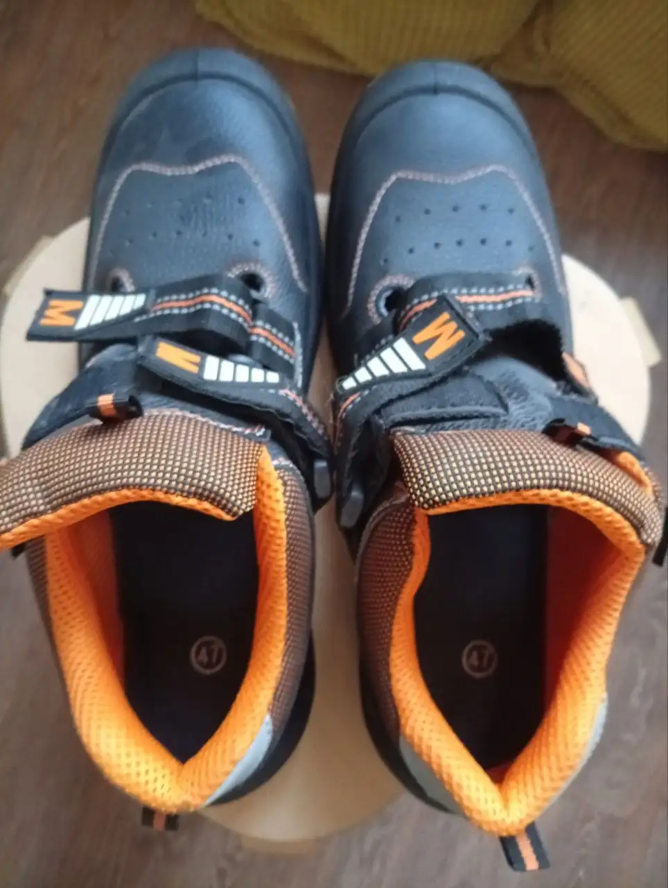 Продам абсолютно новые ботинки - Обувь (Одежда) в Химки