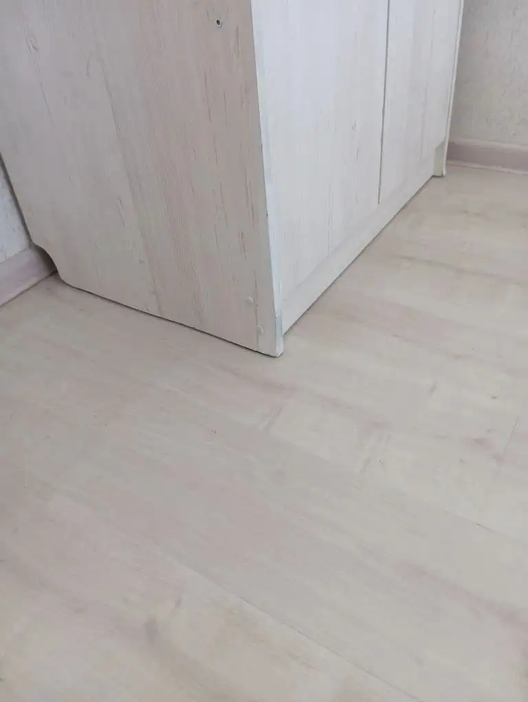 Продам шкаф платяной белый двустворчатый - Для дома и дачи в Зеленоград