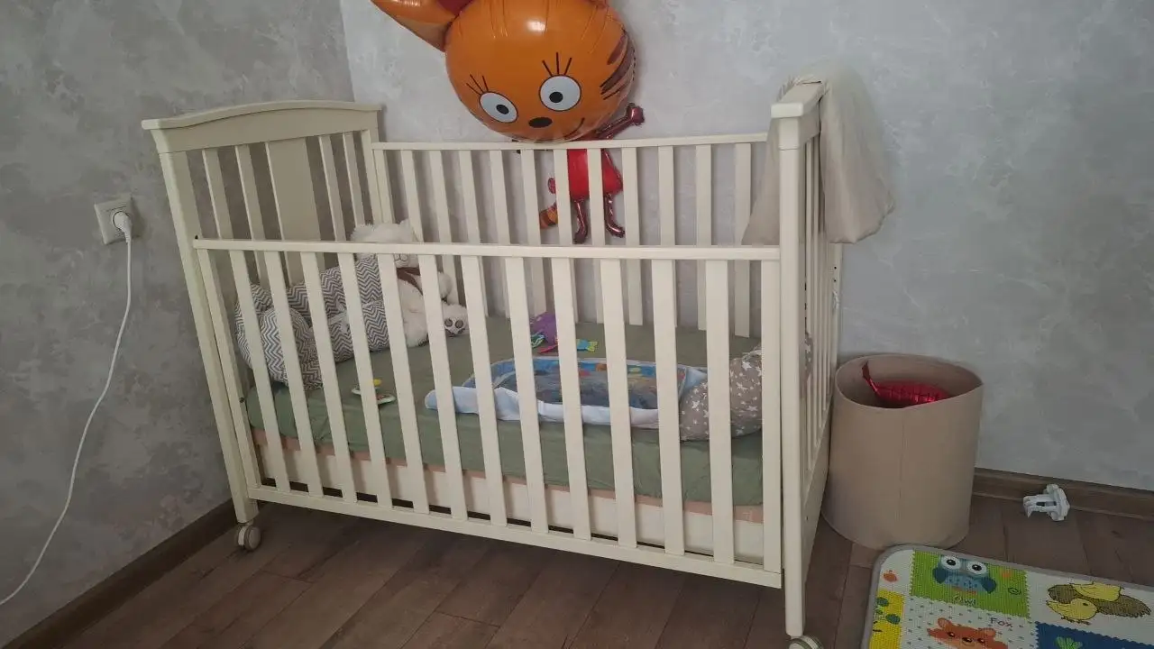 Продажа детских товаров: кроватка, игрушки, бутылочка, крем, галеты - Товары для детей в Химки