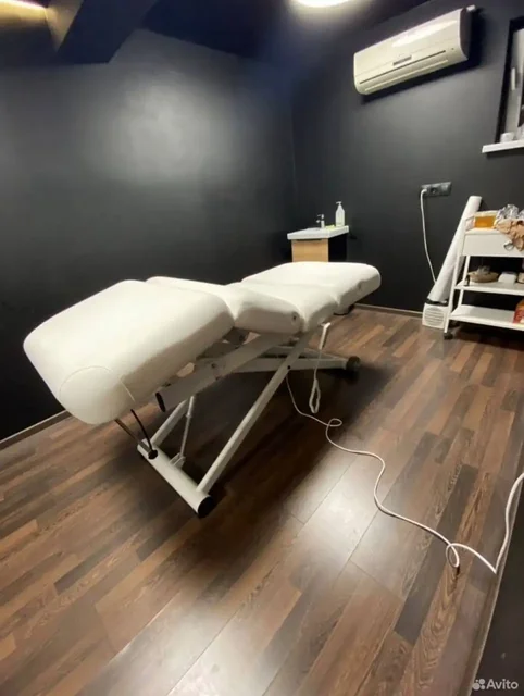 Электрическая кожаная кушетка для массажа и косметологии - Готовый бизнес и оборудование в Химки
