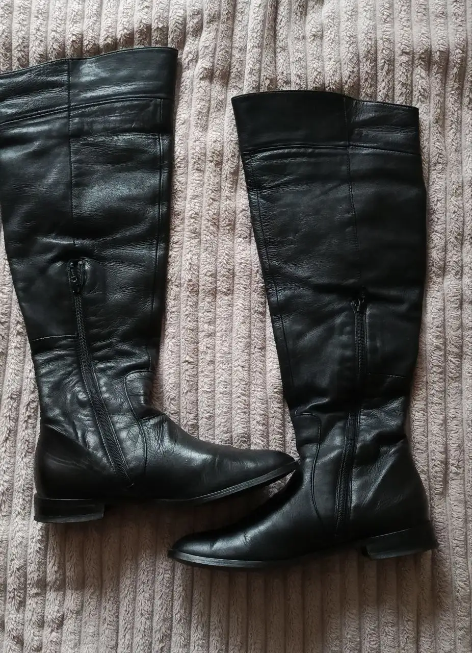 Женские сапоги высокие из натуральной кожи черного цвета - Женская обувь (Одежда) в Химки