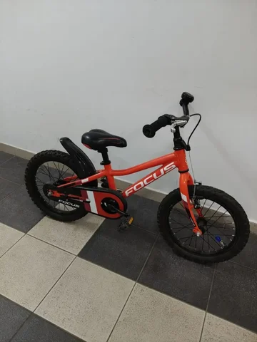 Б/у Детский велосипед радиус 16 - частное объявление в Химки